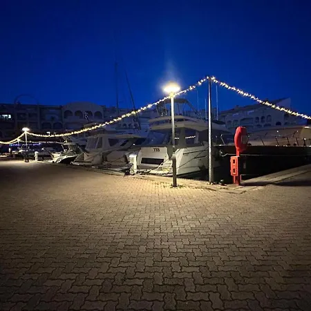 公寓 Ensoleille Pres Du Port Et Des Plages Solea