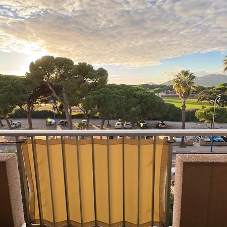 Ensoleille Pres Du Port Et Des Plages Solea Apartment Hyères